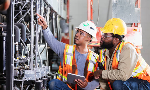 Best Commercial Electrician Services  in Aurora, MO